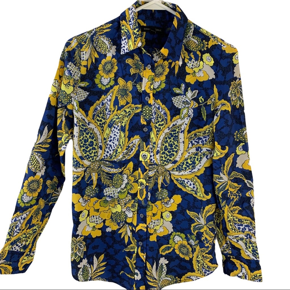 BANANA REPUBLIC multicolor printed button down shirt women’s Size XSmall